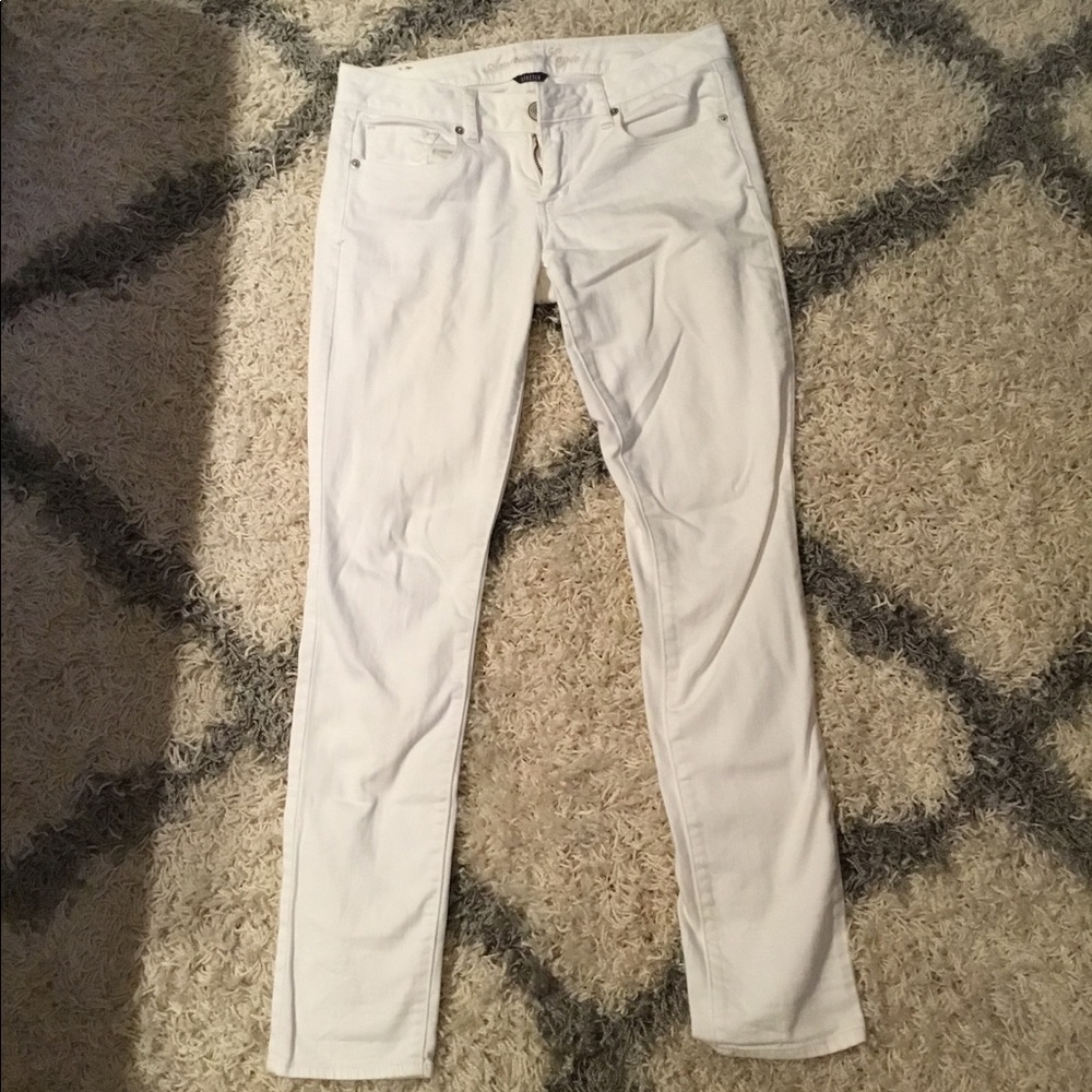 American Eagle white jeans